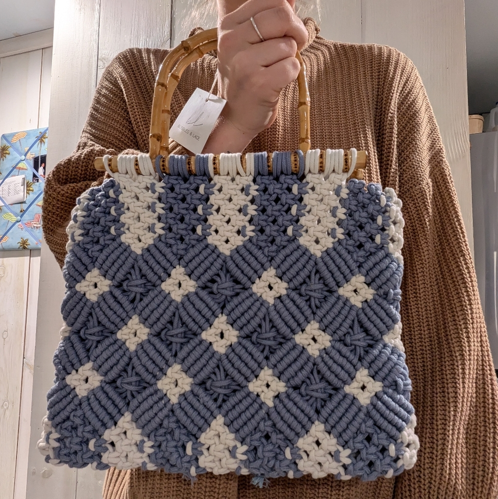 Bobbles & Lace Purse
